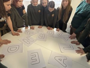 Dalijamės „Erasmus+“ patirtimi su „Saulėtekio“ progimnazija – nuotrauka